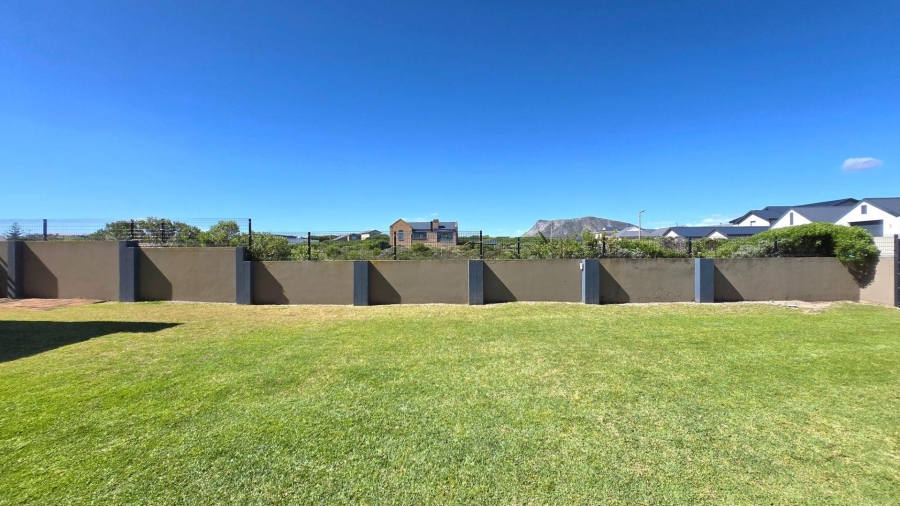 4 Bedroom Property for Sale in Kleinbaai Western Cape